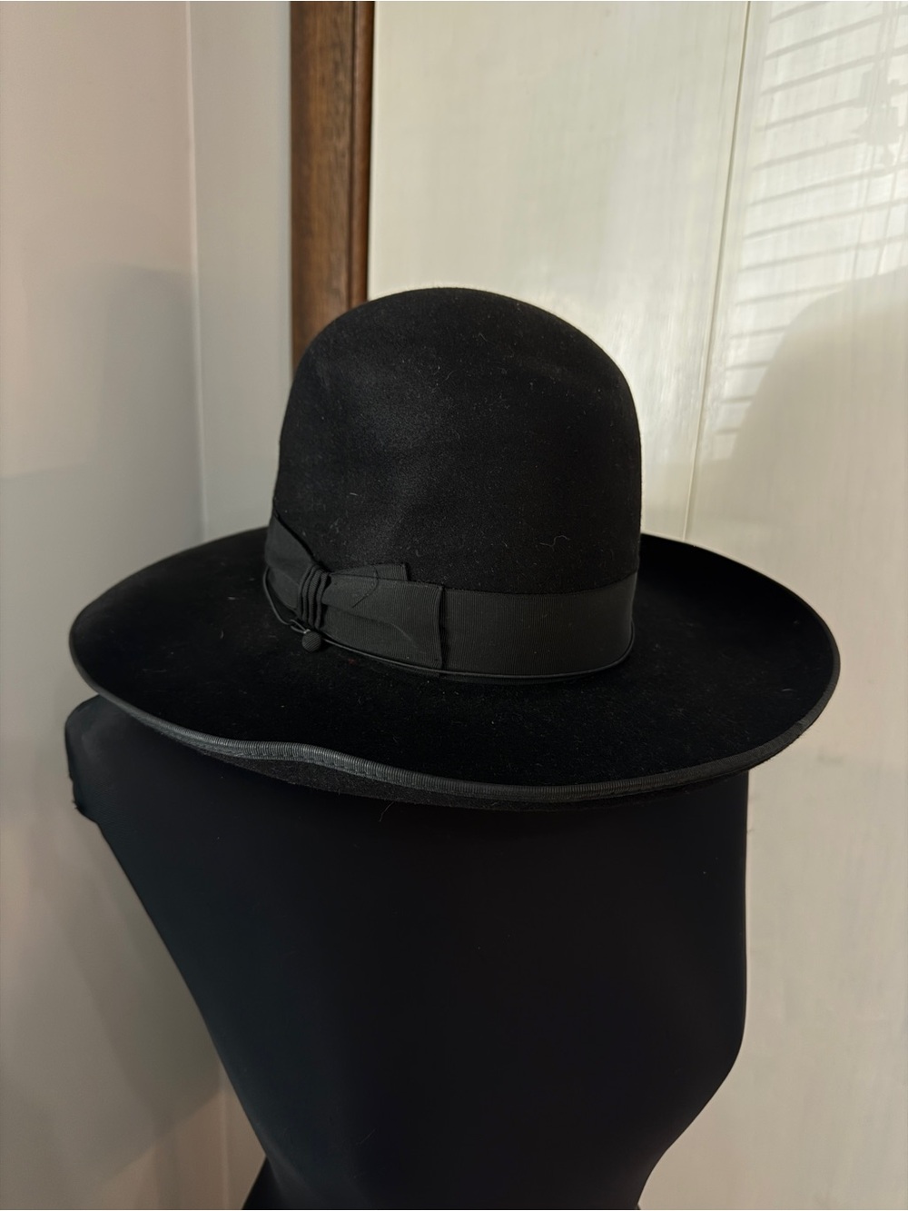 100% Wool Black Wide-Brim Hat with Bow Band